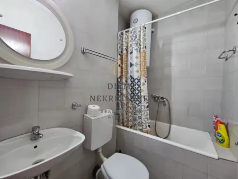 Rent, one bedroom apartment, 37m², Centar, Bar - image 1