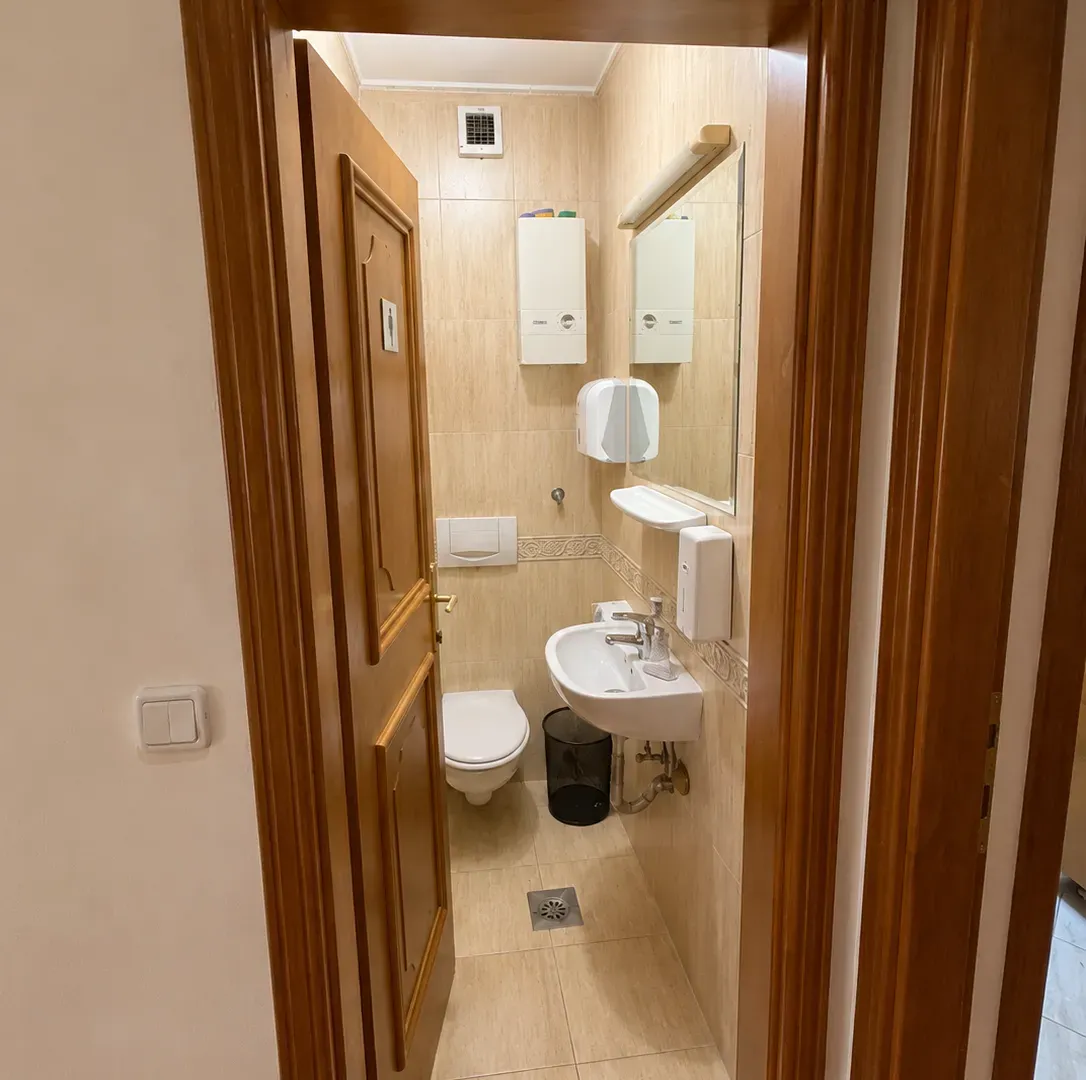 Rent, office space, 150m², Ljubović, Podgorica