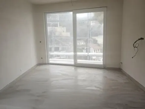 Sale, one bedroom apartment, 56m², Ulcinj, Crna Gora - image 8