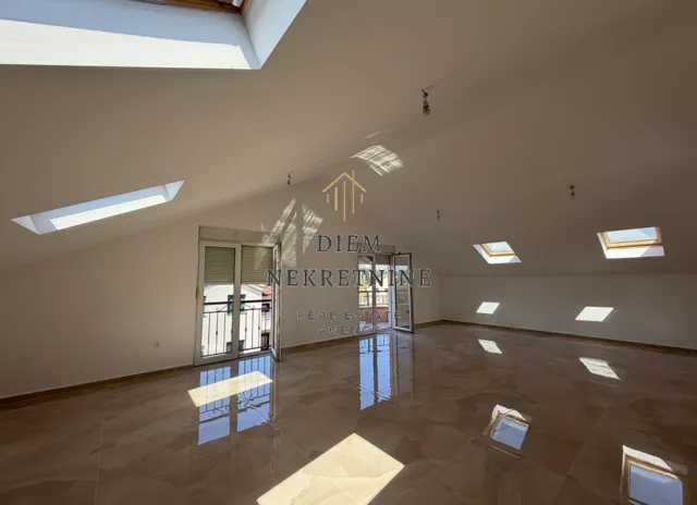 Prodaja, jednosoban stan, 77m², Zabjelo, Podgorica