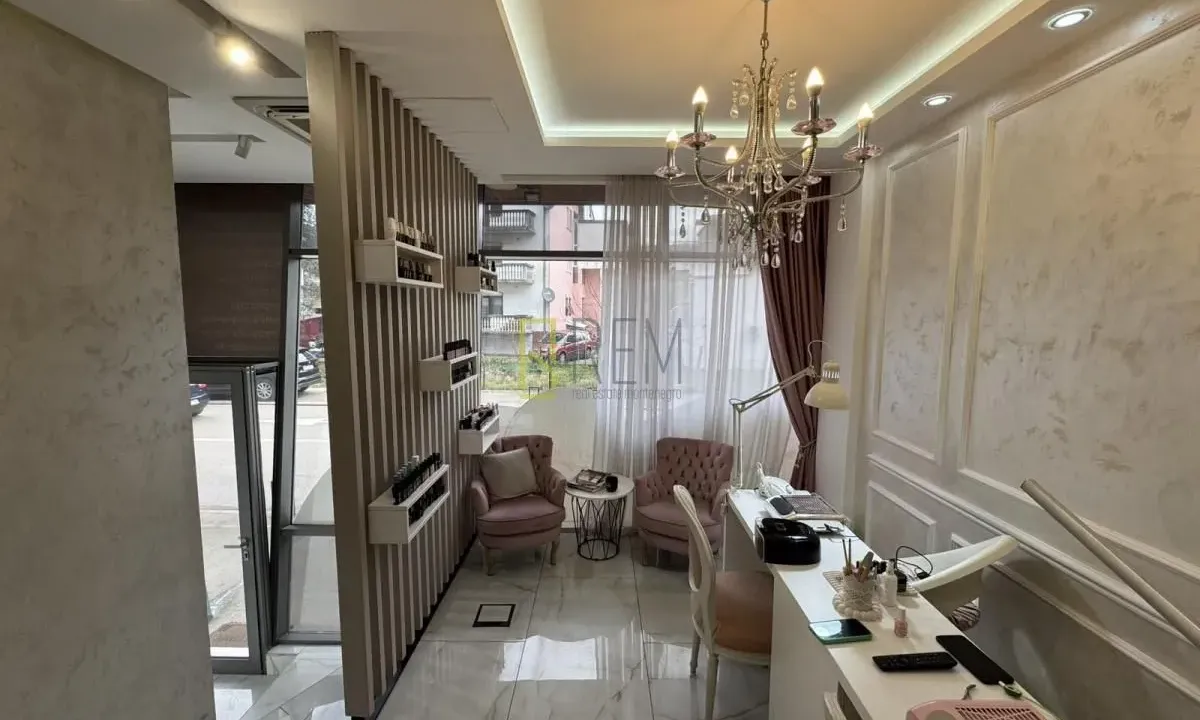 Prodaja, poslovni prostor, 42m², Dalmatinska ulica, Podgorica