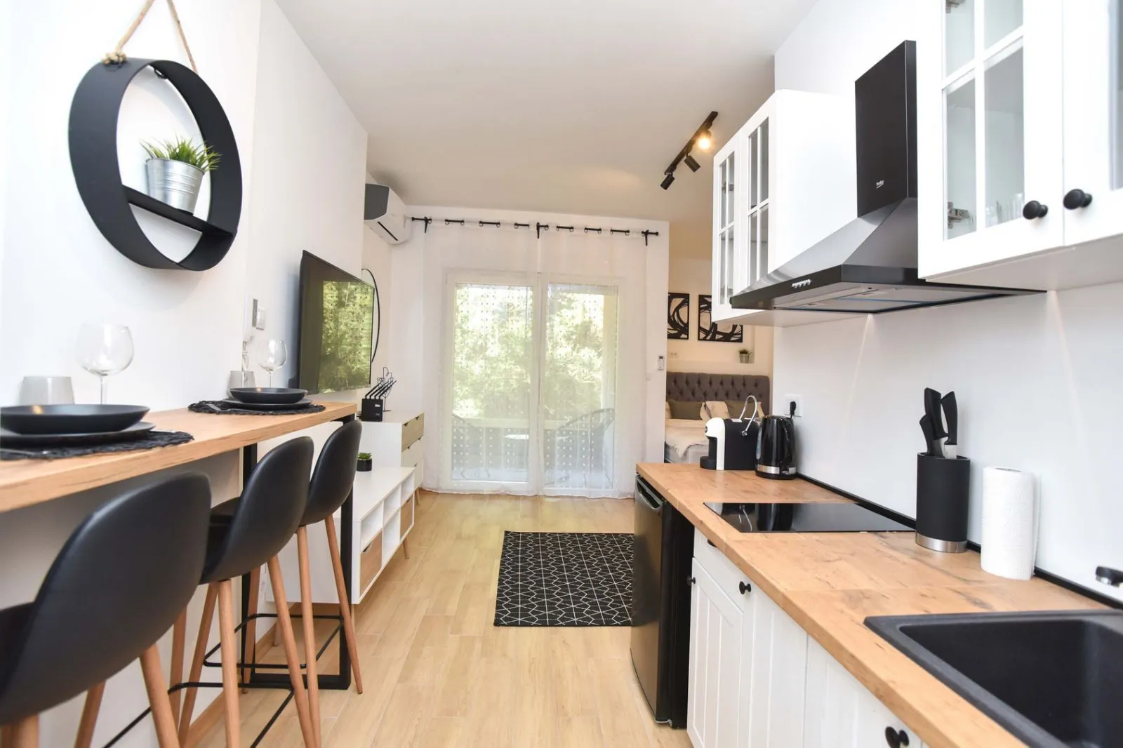 Rent, studio apartment, 30m², Budva, Crna Gora