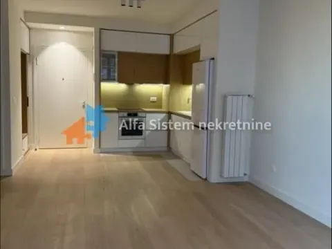 Izdavanje, trosoban stan, 71m², Savski Venac, Beograd - image 2