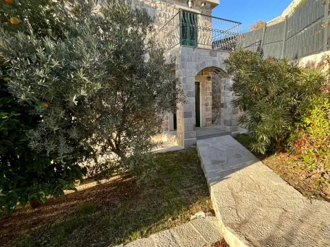 Rent, house, 200m², Reževići, Budva - image 11