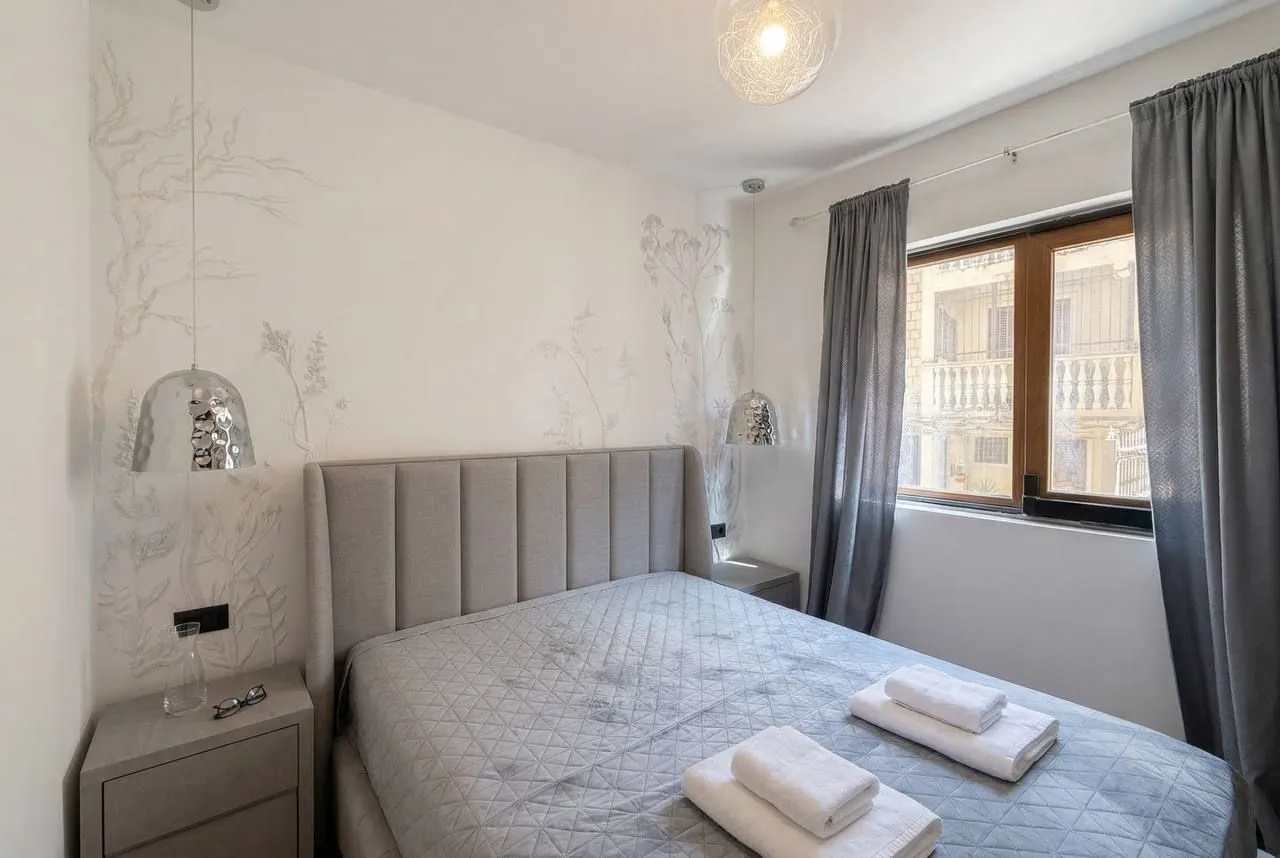 Rent, three bedroom apartment, 85m², Velji Vinogradi, Budva