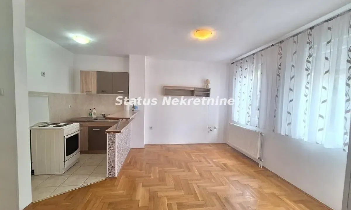 Izdavanje, dvosoban stan, 42m², Podbara, Novi Sad Sve Podlokacije