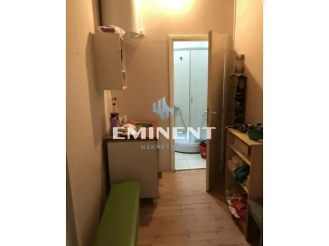 Izdavanje, poslovni prostor, 78m², Vidikovački venac, Rakovica - image 8