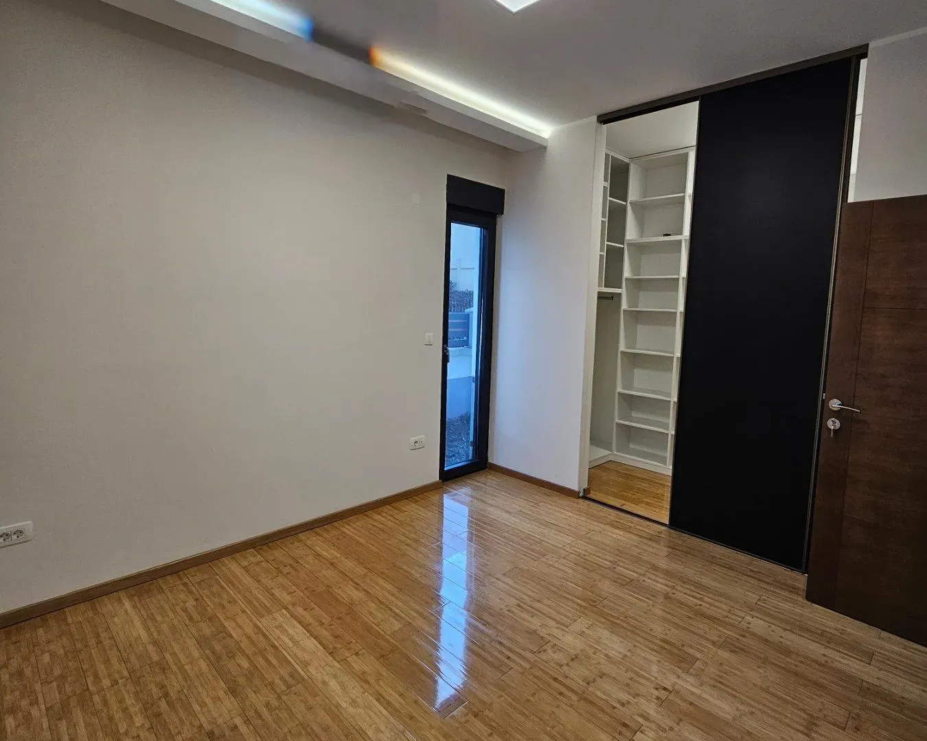 Izdavanje, kuća, 160m², Dalmatinska ulica, Podgorica