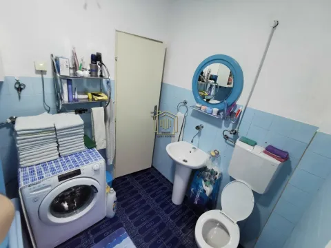 Izdavanje, kuća, 136m², Bioče, Podgorica - image 13