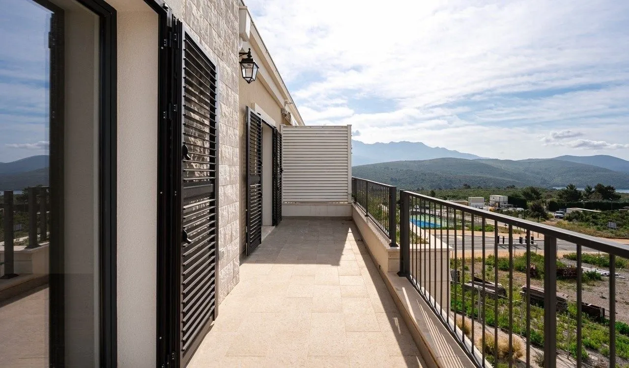 Prodaja, dvosoban stan, 94m², Luštica Bay, Tivat