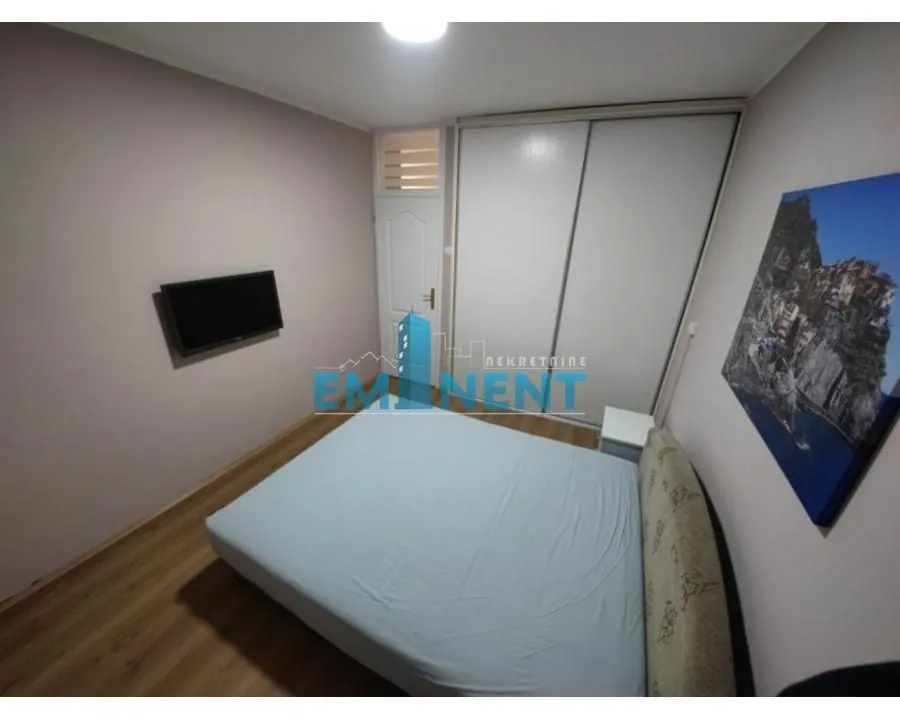 Izdavanje, dvosoban stan, 59m², Savski Venac, Beograd