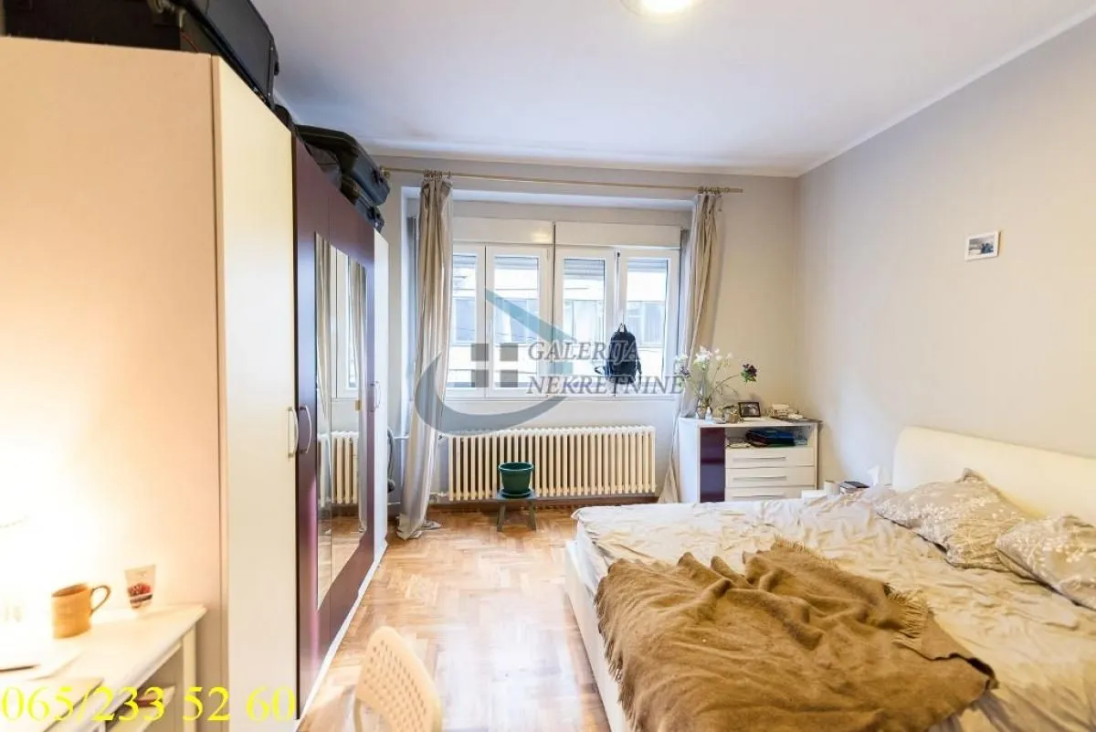 Prodaja, dvosoban stan, 59m², Stari Grad, Beograd