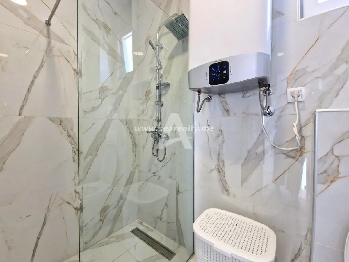 Rent, house, 300m², Krimovica, Kotor