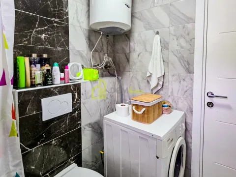 Sale, two bedroom apartment, 59m², Petrovac, Budva - image 4