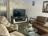 Izdavanje, trosoban stan, 90m², Seljanovo, Tivat - image 2