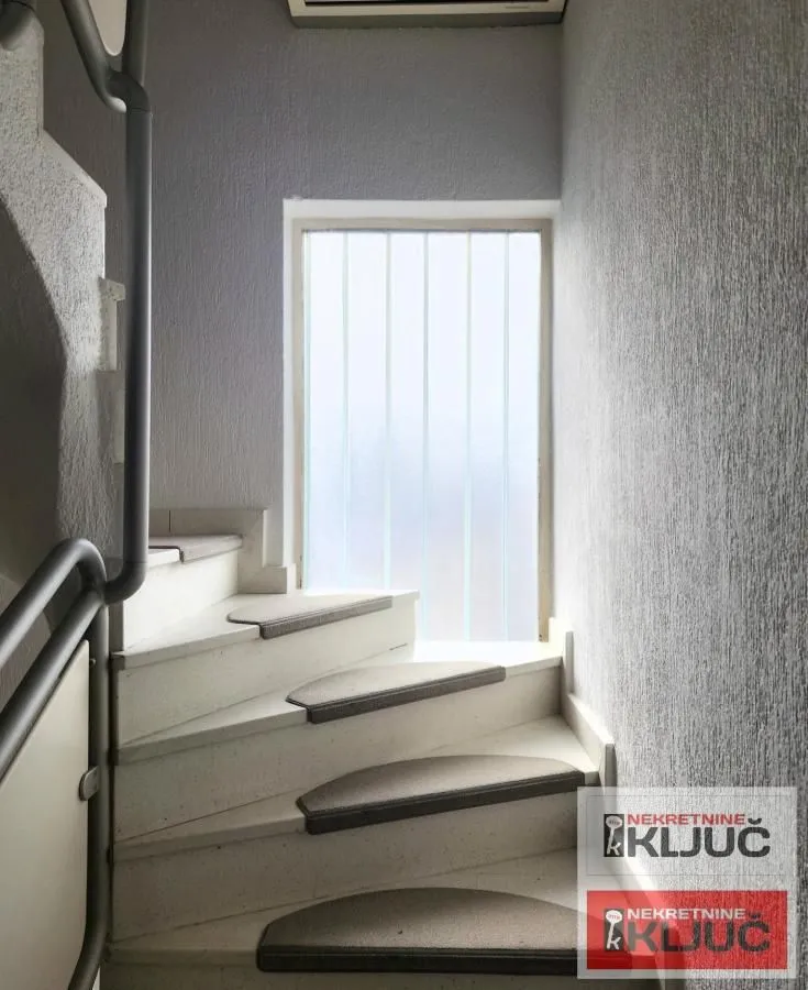 Izdavanje, kuća, 120m², Sremska Kamenica, Petrovaradin
