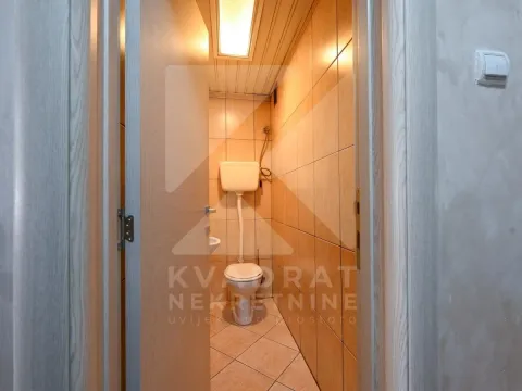 Rent, three bedroom apartment, 106m², Momišići, Podgorica - image 16