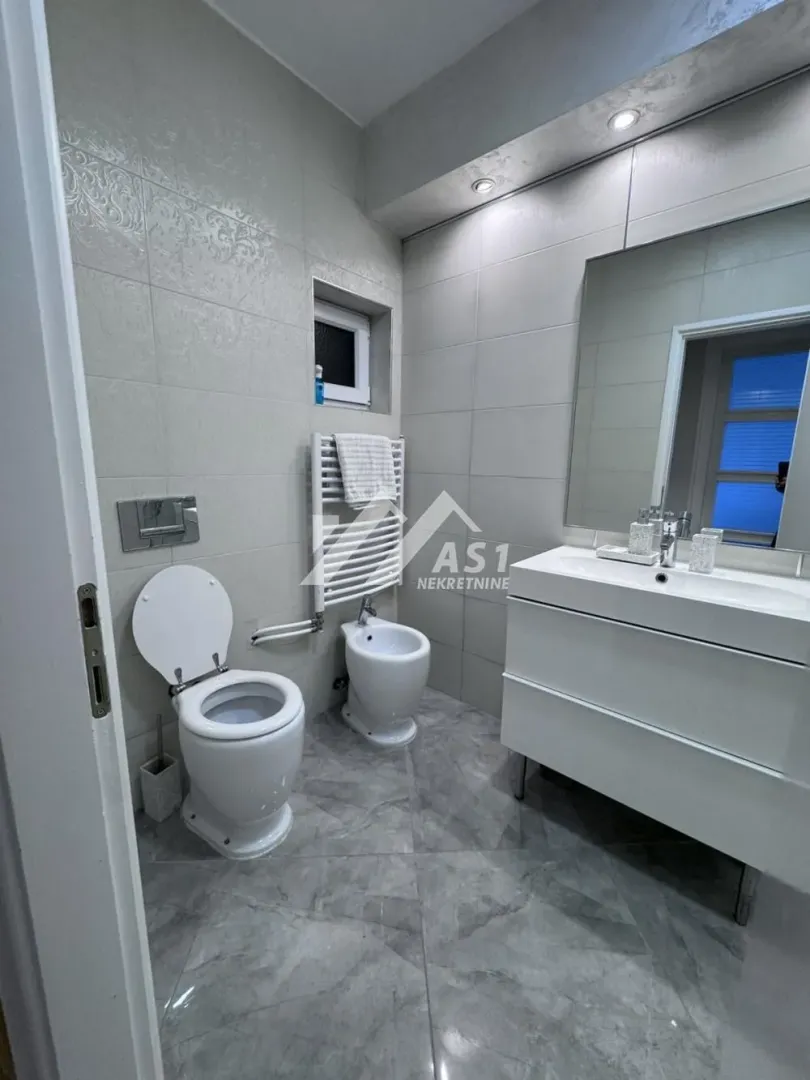 Prodaja, trosoban stan, 79m², Novi Sad Sve Podlokacije, Novi Sad
