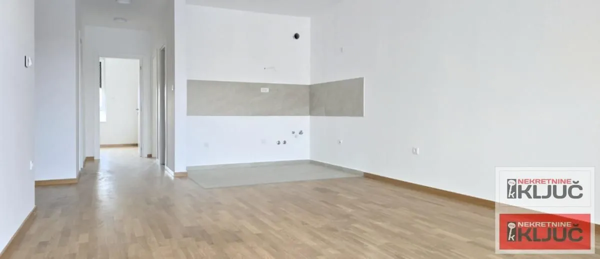 Izdavanje, dvosoban stan, 74m², Telep, Novi Sad Sve Podlokacije