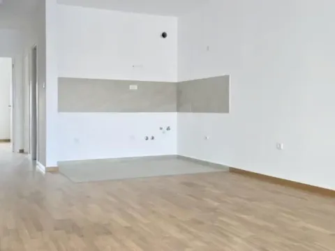 Izdavanje, dvosoban stan, 74m², Telep, Novi Sad Sve Podlokacije - image 1