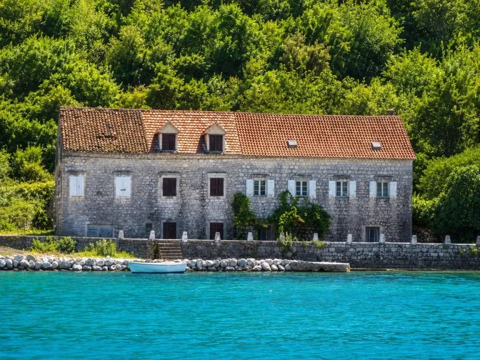 Sale, house, 200m², Kotor, Crna Gora
