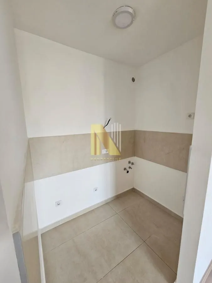 Prodaja, jednosoban stan, 42m², Bulevar Evrope, Novi Sad Sve Podlokacije