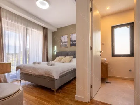 Sale, house, 250m², Mrčevac, Tivat - image 8