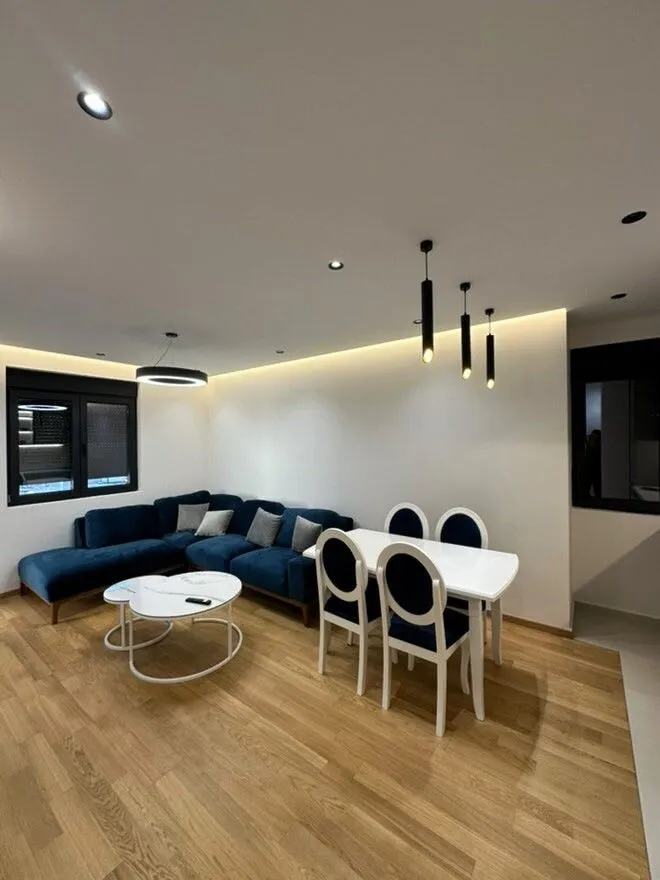 Izdavanje, dvosoban stan, 53m², City Kvart, Podgorica