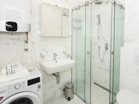 Prodaja, jednosoban stan, 45m², Budva, Crna Gora - image 9