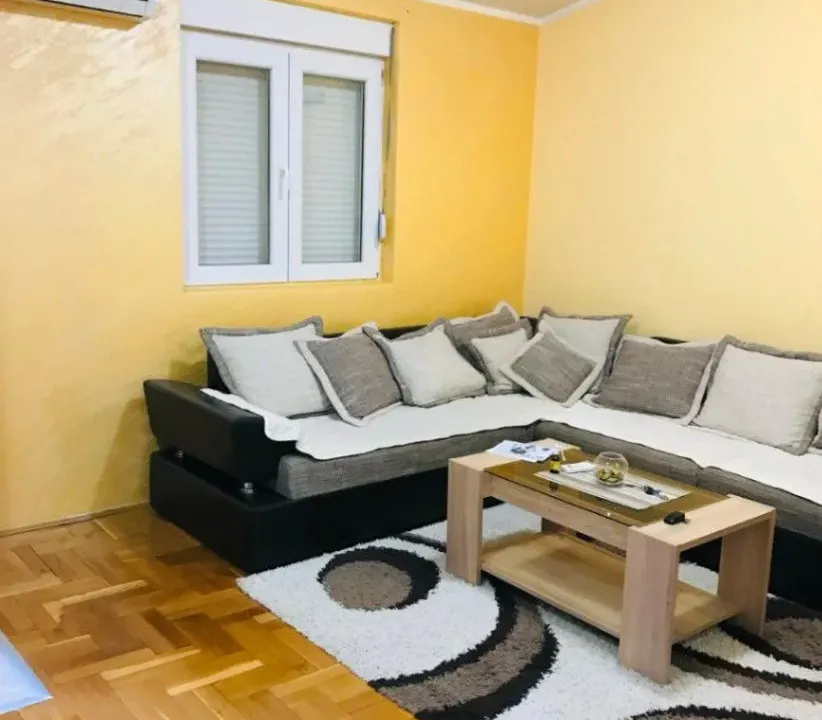 Izdavanje, jednosoban stan, 45m², Zabjelo, Podgorica