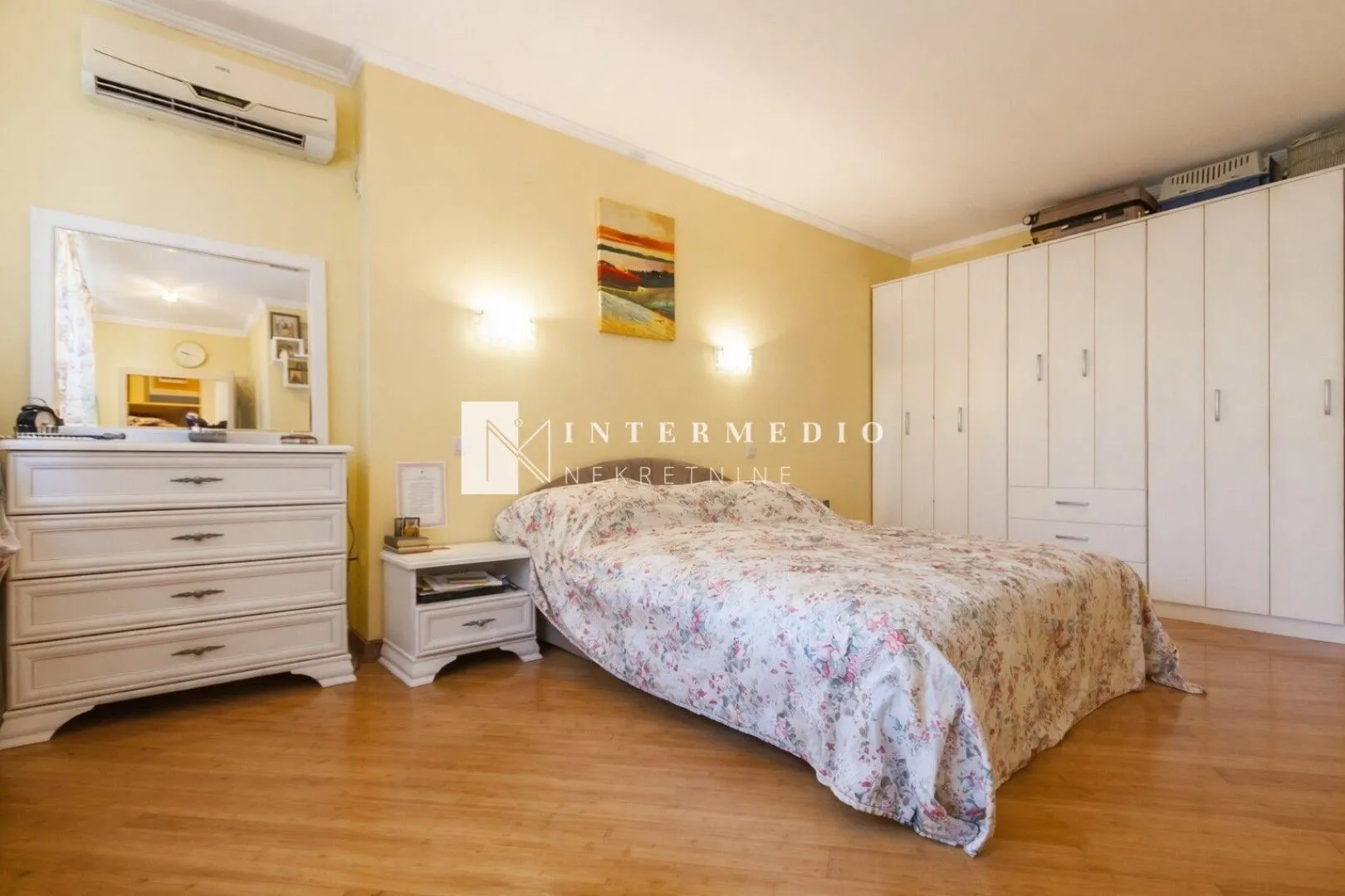 Prodaja, jednosoban stan, 60m², Centar, Herceg Novi