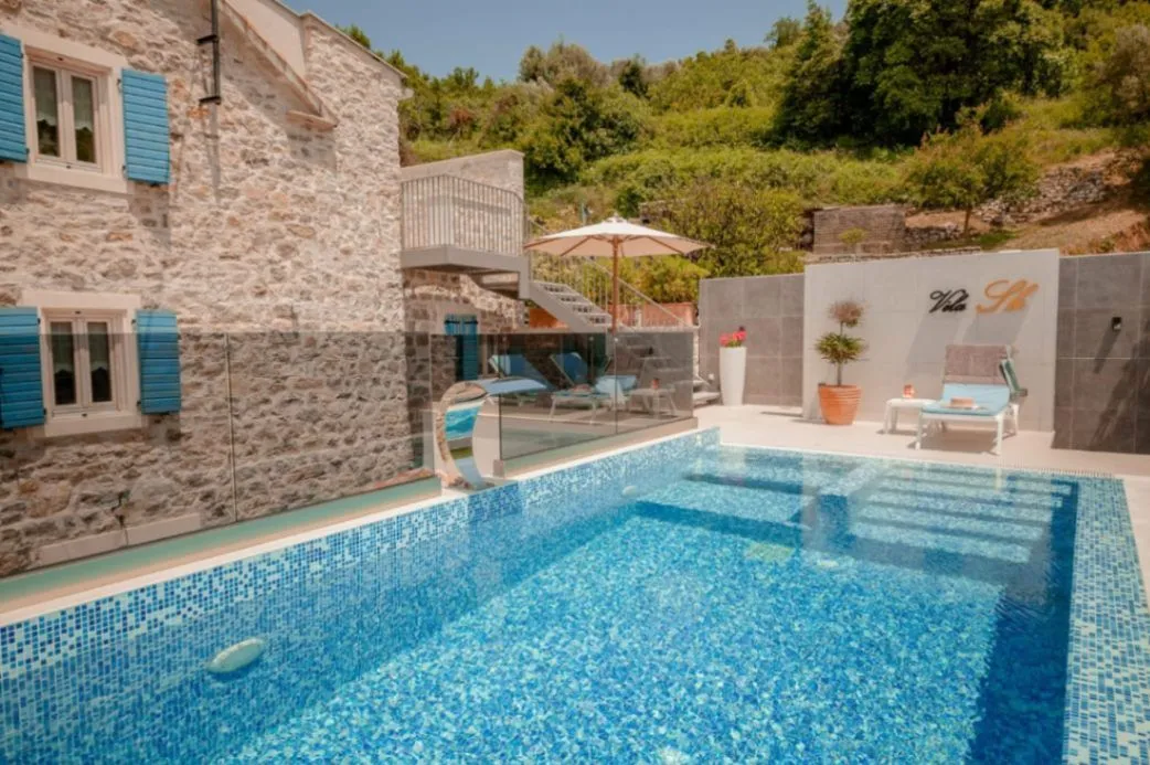 Prodaja, kuća, 125m², Opatovo, Tivat