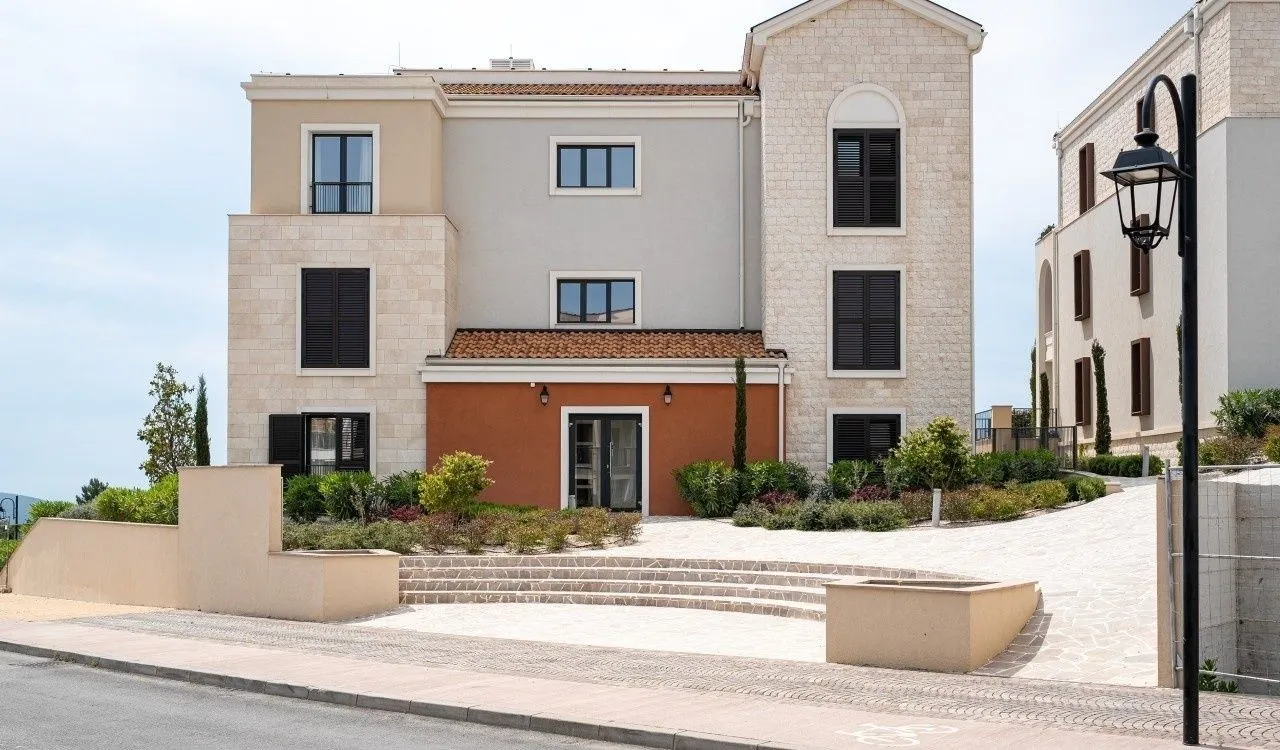 Prodaja, dvosoban stan, 94m², Luštica Bay, Tivat