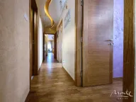 Prodaja, trosoban stan, 98m², City Kvart, Podgorica - image 12