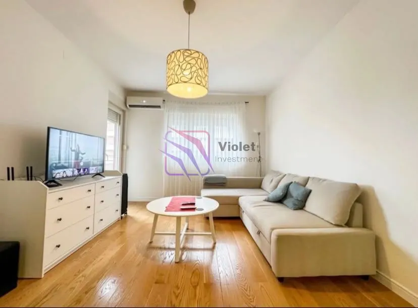 Rent, one bedroom apartment, 49m², Central Point, Podgorica