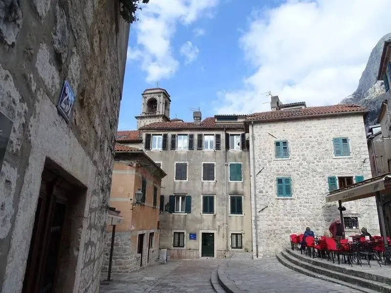 Prodaja, dvosoban stan, 84m², Centar, Kotor