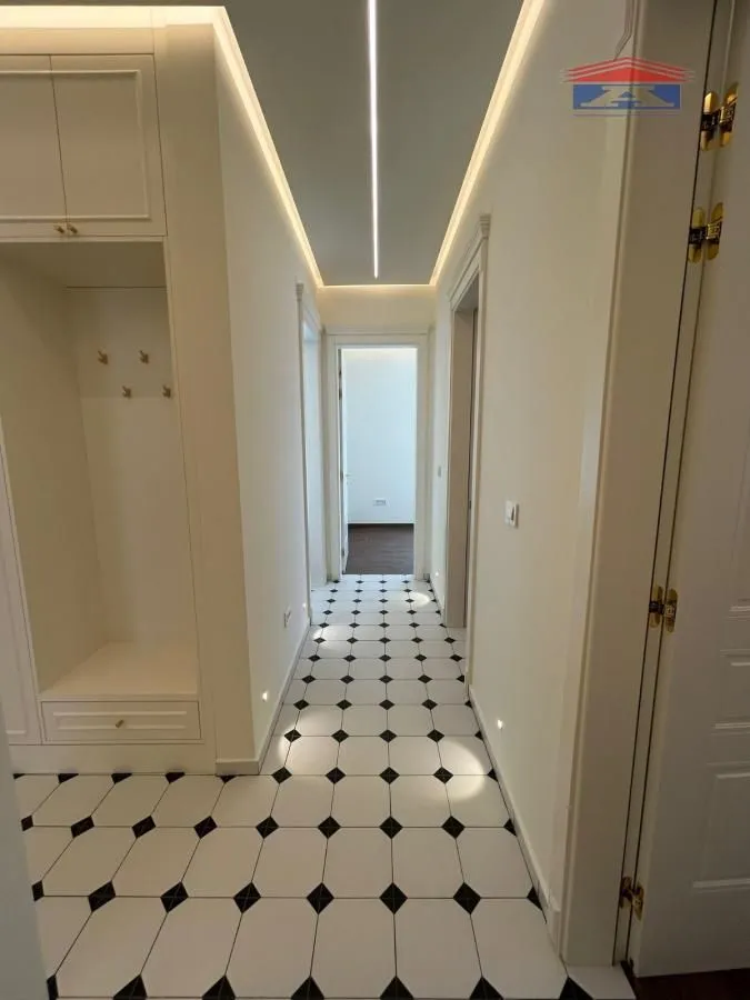 Izdavanje, četvorosoban stan, 120m², Sremska Kamenica, Petrovaradin