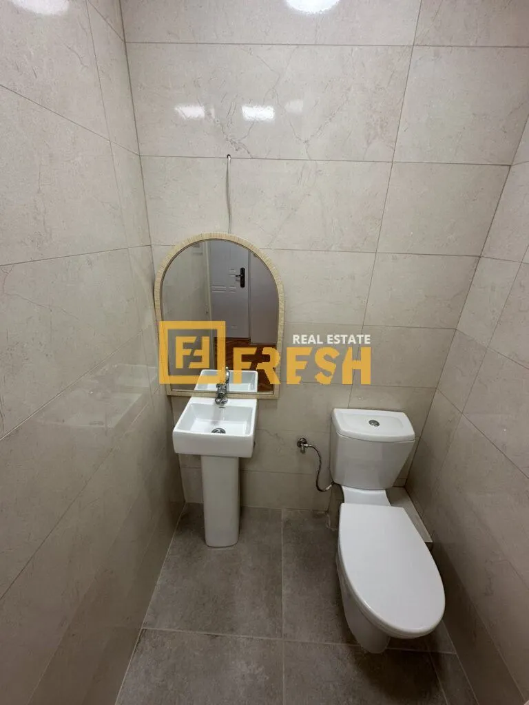 Izdavanje, dvosoban stan, 89m², Centar, Podgorica
