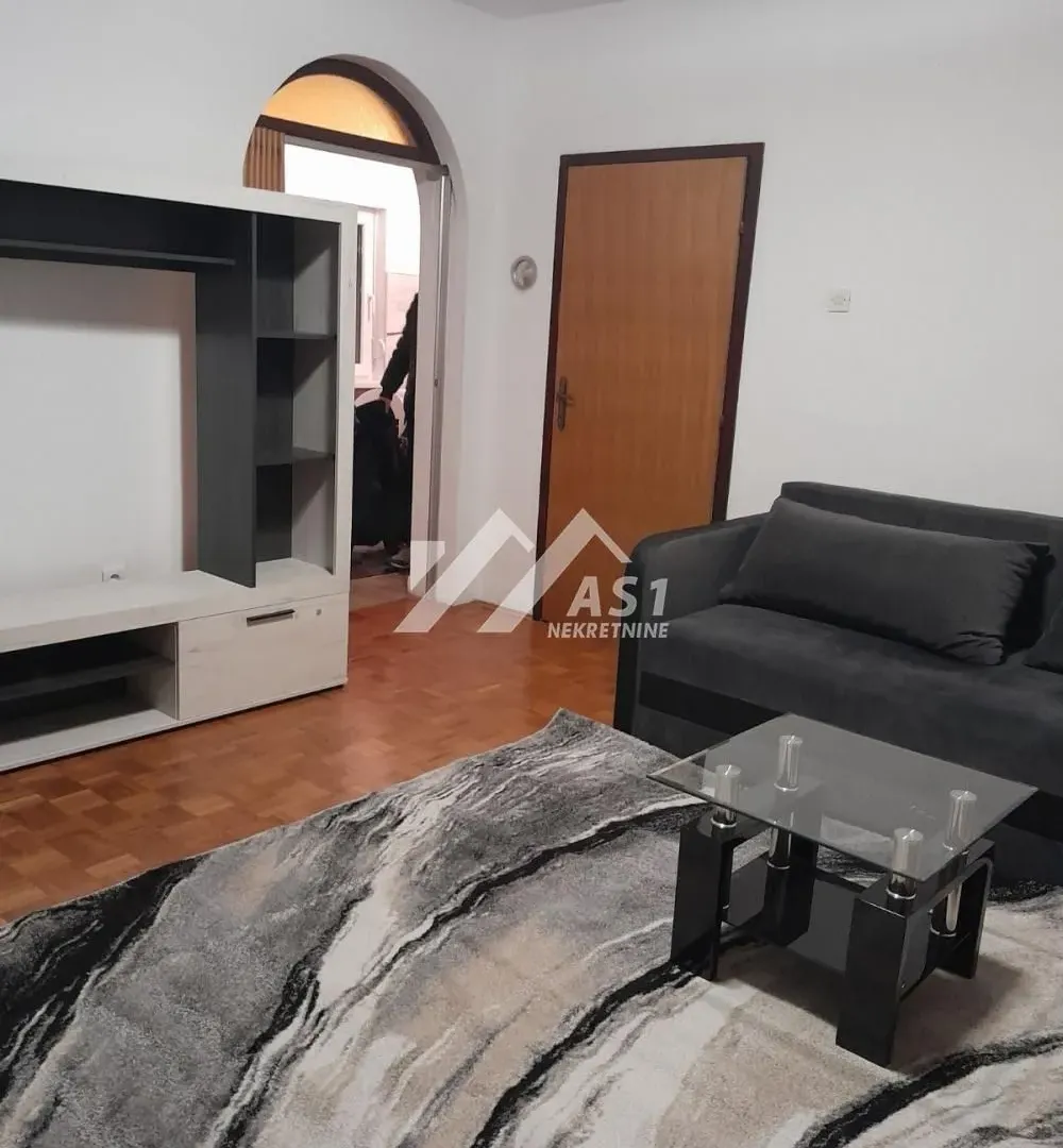 Izdavanje, trosoban stan, 64m², Novi Sad Sve Podlokacije, Novi Sad