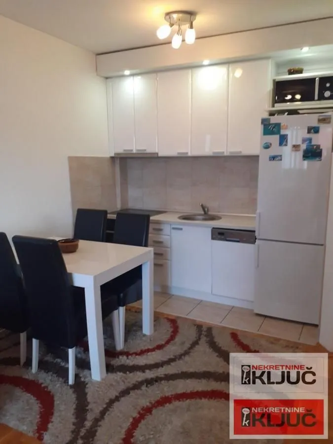 Izdavanje, jednosoban stan, 38m², Nova Detelinara, Novi Sad Sve Podlokacije