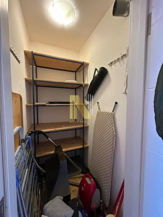 Izdavanje, dvosoban stan, 54m², Salajka, Novi Sad Sve Podlokacije