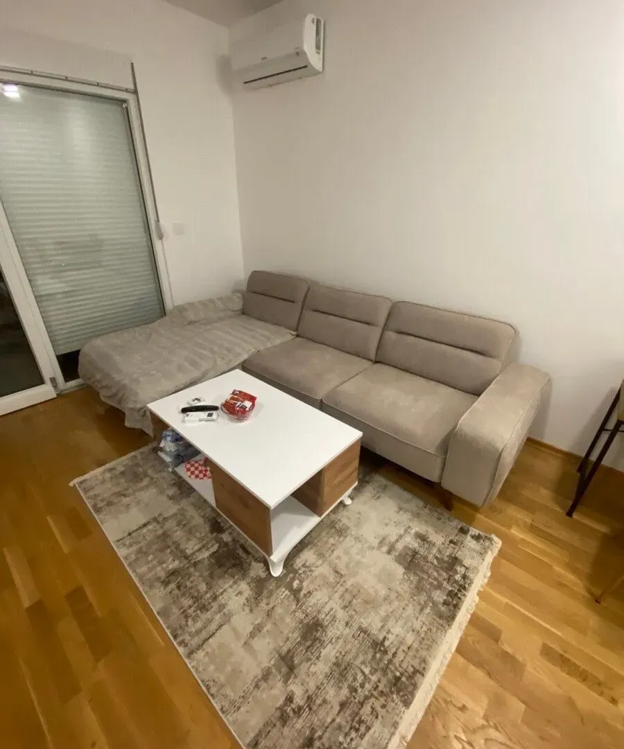 Rent, apartment, 45m², Stari Aerodrom, Podgorica
