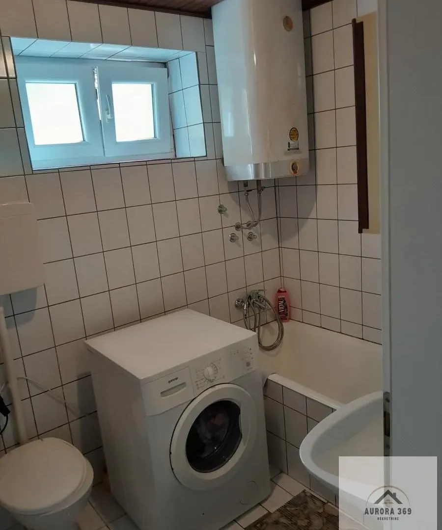 Prodaja, kuća, 106m², Veternik, Novi Sad Sve Podlokacije