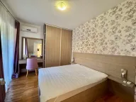 Rent, three bedroom apartment, 112m², Bečići, Budva - image 8