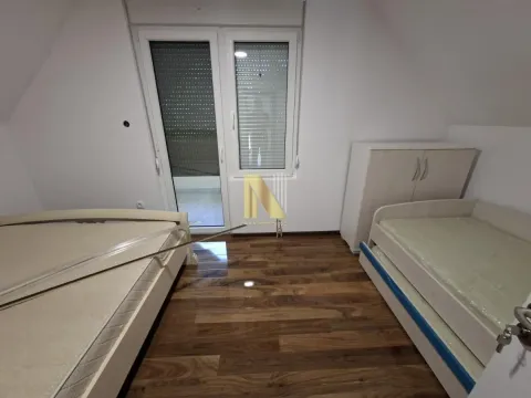 Prodaja, kuća, 120m², Perlez, Zrenjanin - image 11