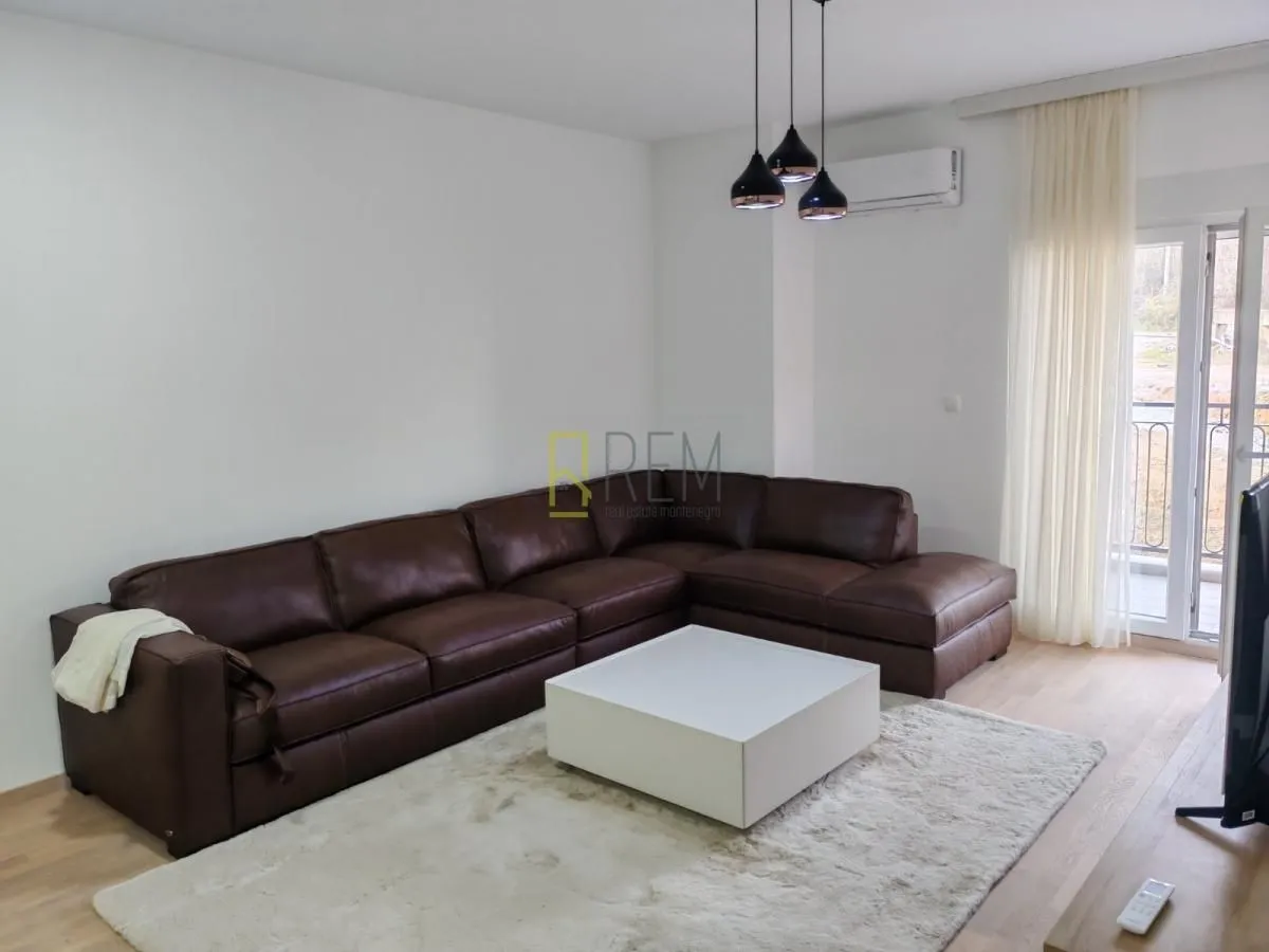 Prodaja, dvosoban stan, 79m², Momišići, Podgorica