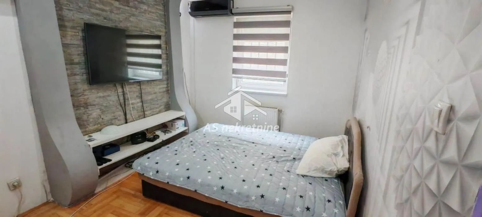 Rent, two bedroom apartment, 48m², Čukarica, Beograd