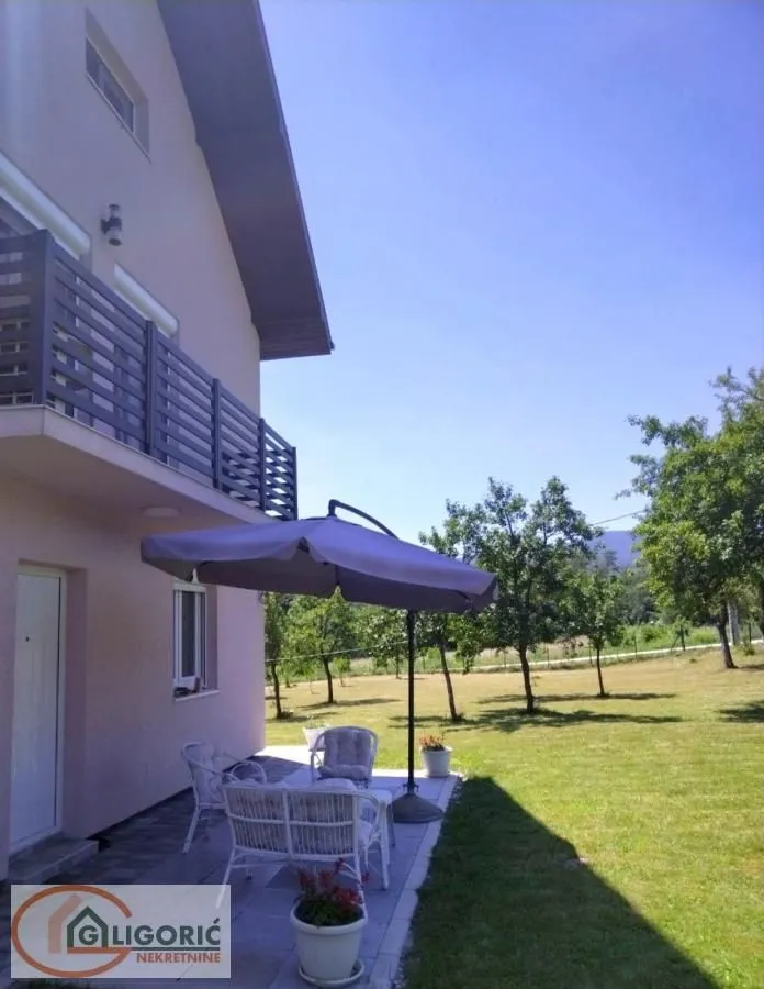 Prodaja, kuća, 180m², Gračac, Vrnjačka Banja