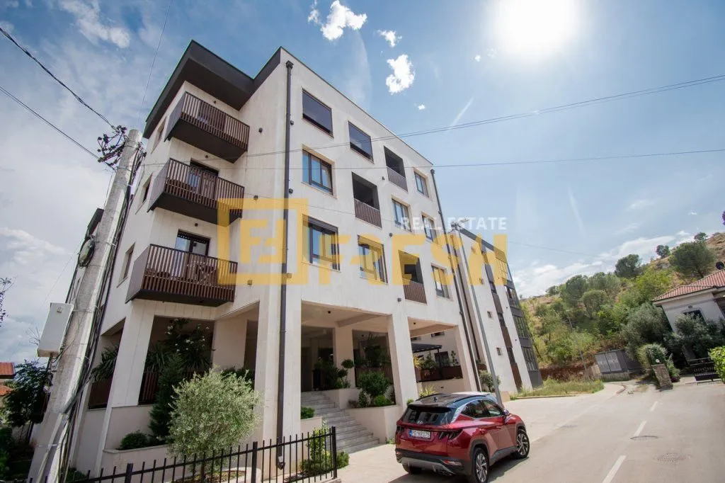 Sale, three bedroom apartment, 139m², Gornja Gorica, Podgorica