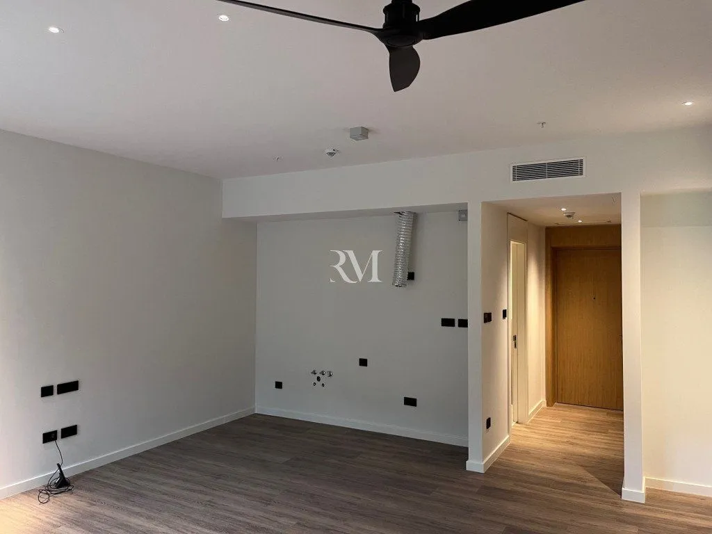 Prodaja, stan, 45m², Boka Place, Tivat